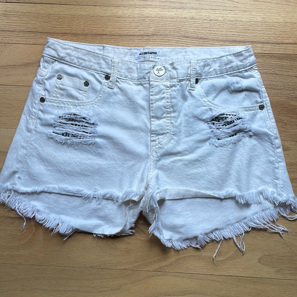 One X Oneteaspoon off white distressed cut offs